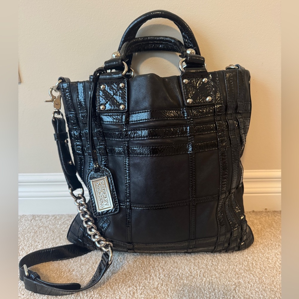Badgley Mischka black leather/patent leather bag